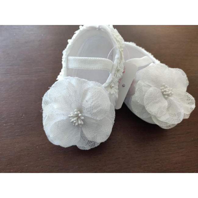 Scarpe bimba con margherite Scarpe bimba con margherite