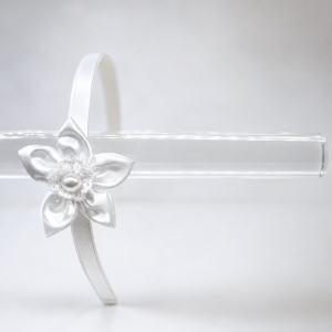 Frontino per capelli bianco con fiore perla 
