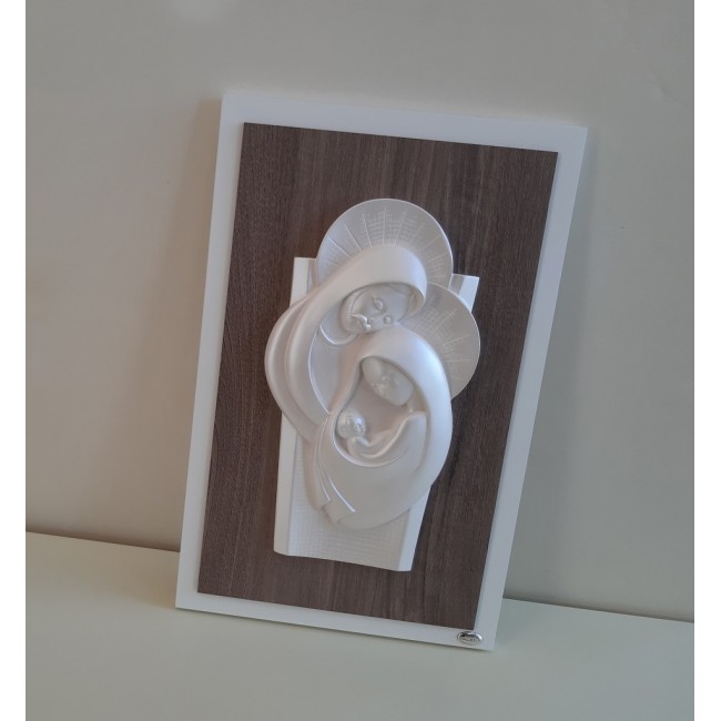 Sacra famiglia in legno e resina valenti
