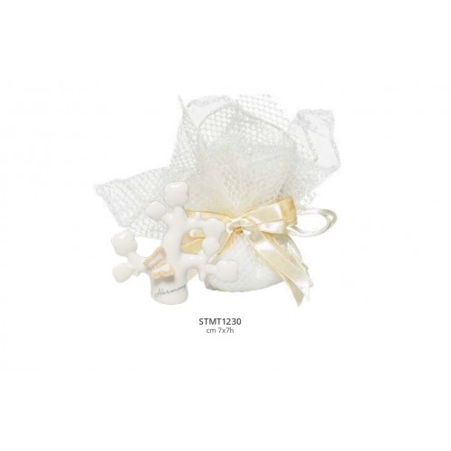 albero piccolo in porcellana con farfalla albero piccolo in porcellana con farfalla