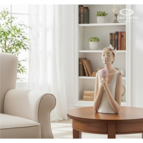 statuetta busto di ragazza con fiore e farfalle statuetta busto di ragazza con fiore e farfalle