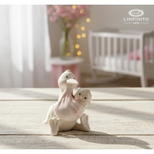 cicogna con bimba l'infinito