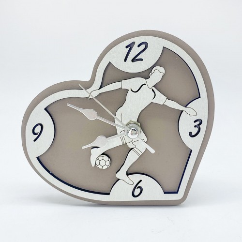 orologio cuore in legno con sposi calciatore