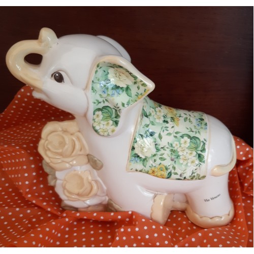 elefante grande via veneto