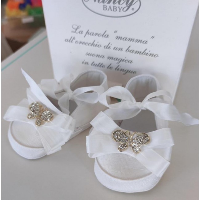 Scarpe bimba con farfalla Scarpe bimba con farfalla