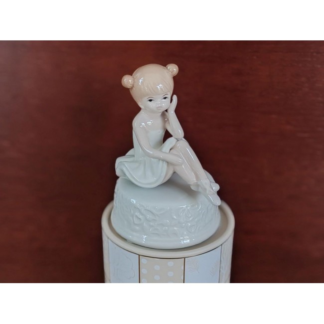 carillon ballerina