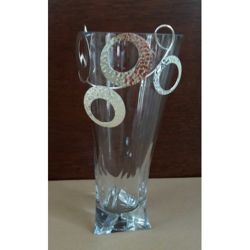 vaso piccolo in cristallo con applicazioni in argento vaso piccolo in cristallo con applicazioni in argento