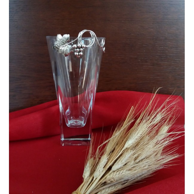 Vaso in cristallo con uva argento