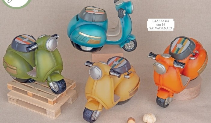 Bomboniera salvadanaio vespa auto in resina
