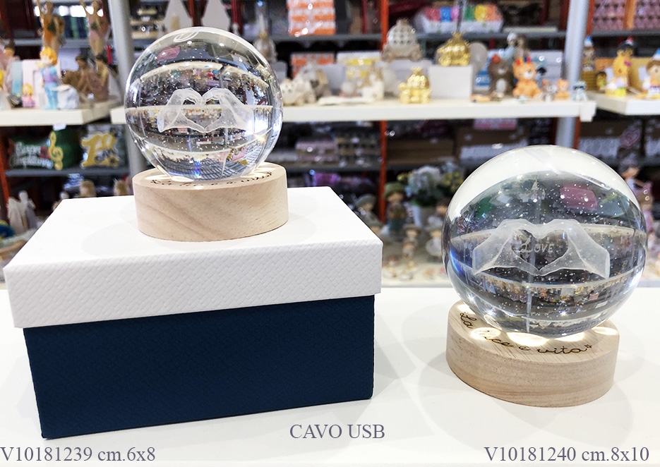 Bomboniera globo mani cuore con led e cavo usb