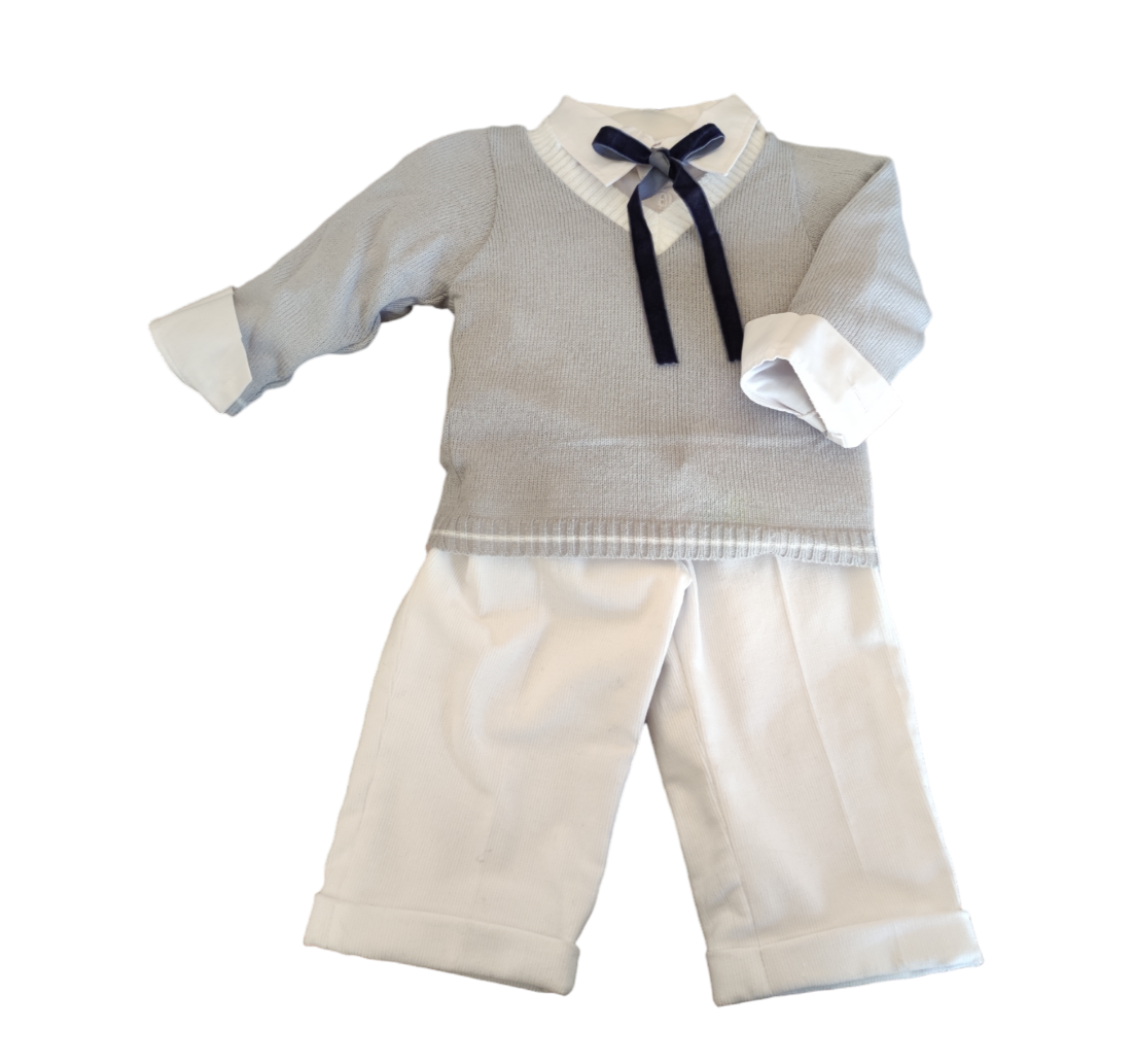 Completo bimbo con maglioncino grigio Completo bimbo con maglioncino grigio