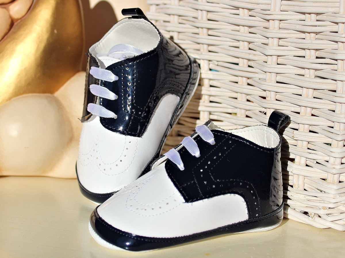 Scarpe bimbo laccate bianco blu