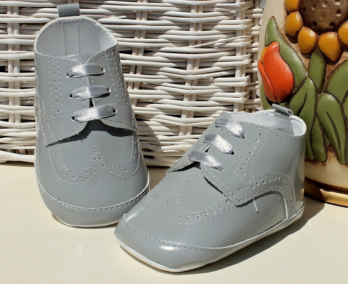 Scarpe bimbo laccate grigio