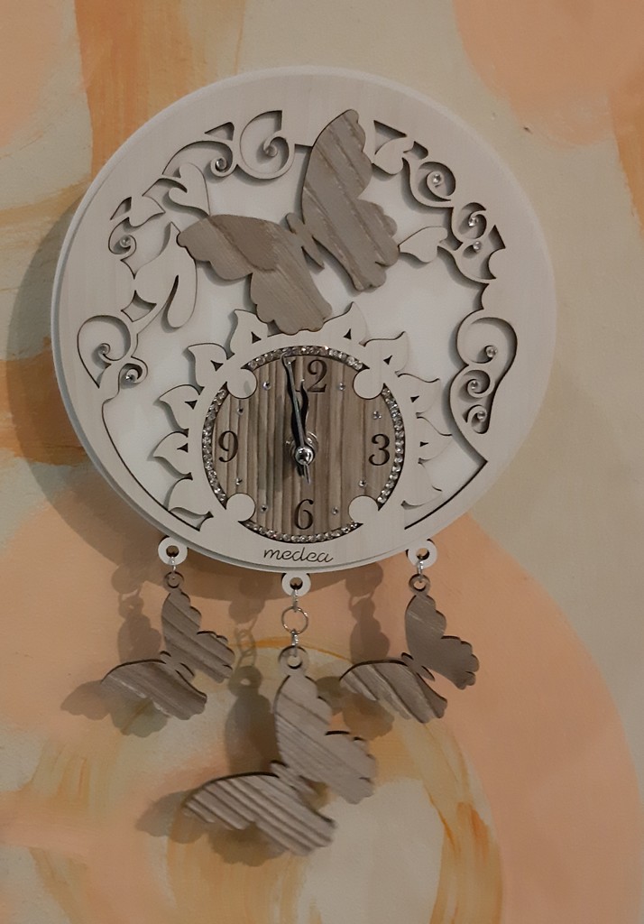 Bomboniera orologio in legno da muro
