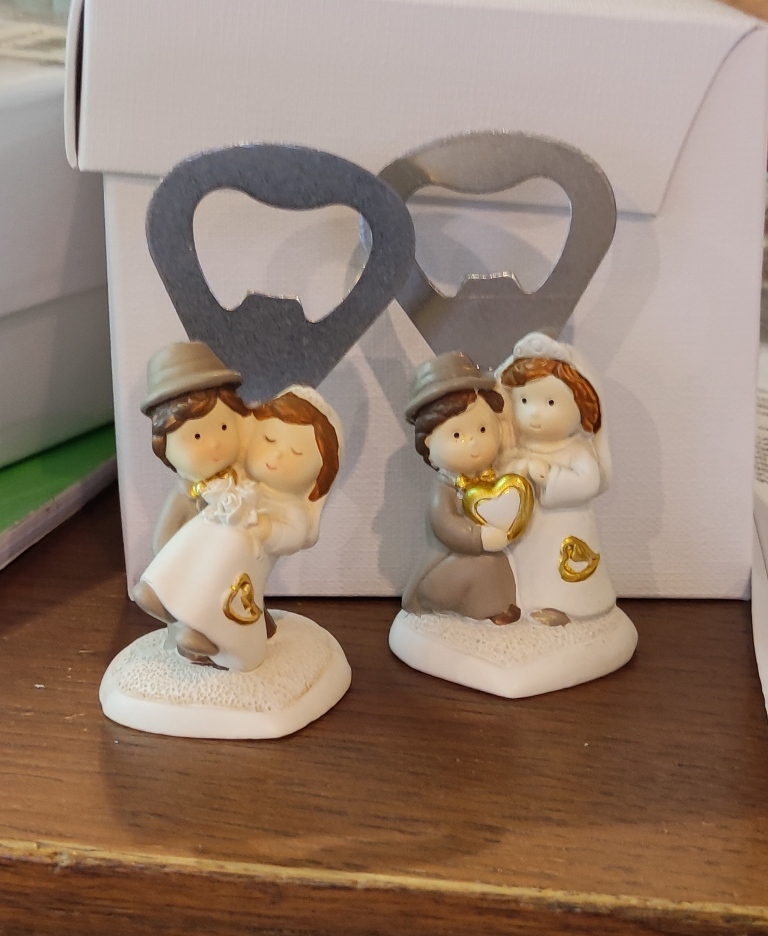 Bomboniera apribottiglie matrimonio
