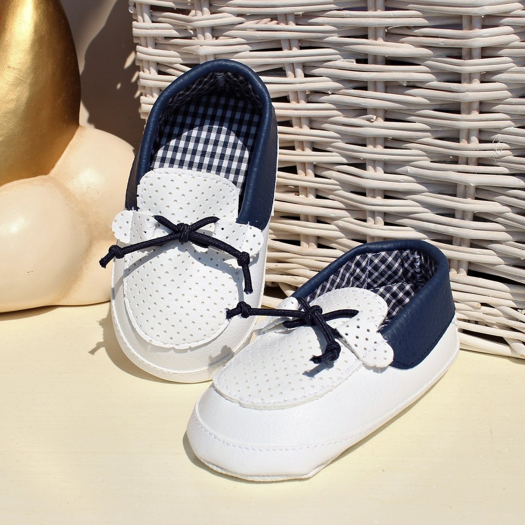 Scarpe mocassini bianco blu Scarpe mocassini bianco blu