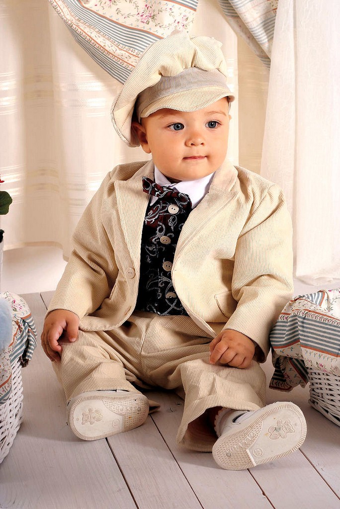 Abito bimbo con gilet bordeaux Abito bimbo con gilet bordeaux