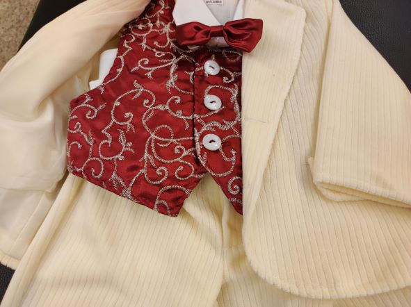 Abito bimbo in velluto con gilet rosso Abito bimbo in velluto con gilet rosso
