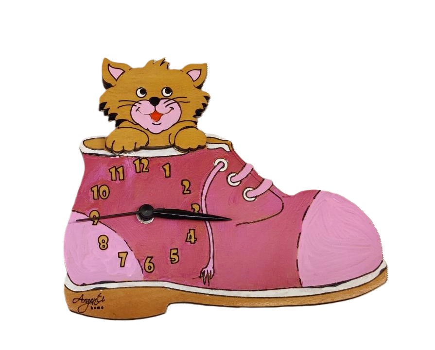 Orologio gattino nella scarpa