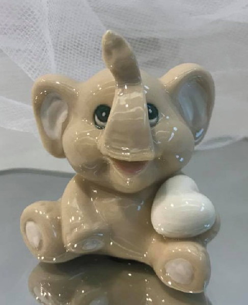 Elefante bomboniera in porcellana
