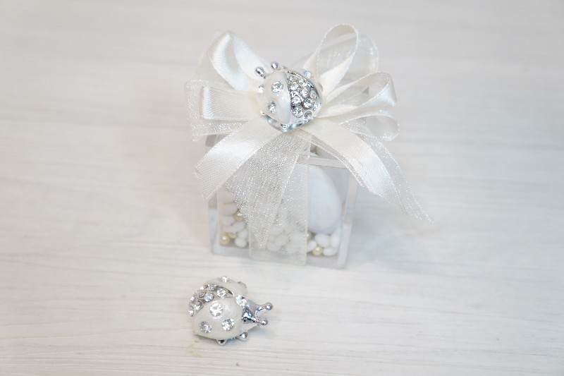 Bomboniera coccinella bianca con strass