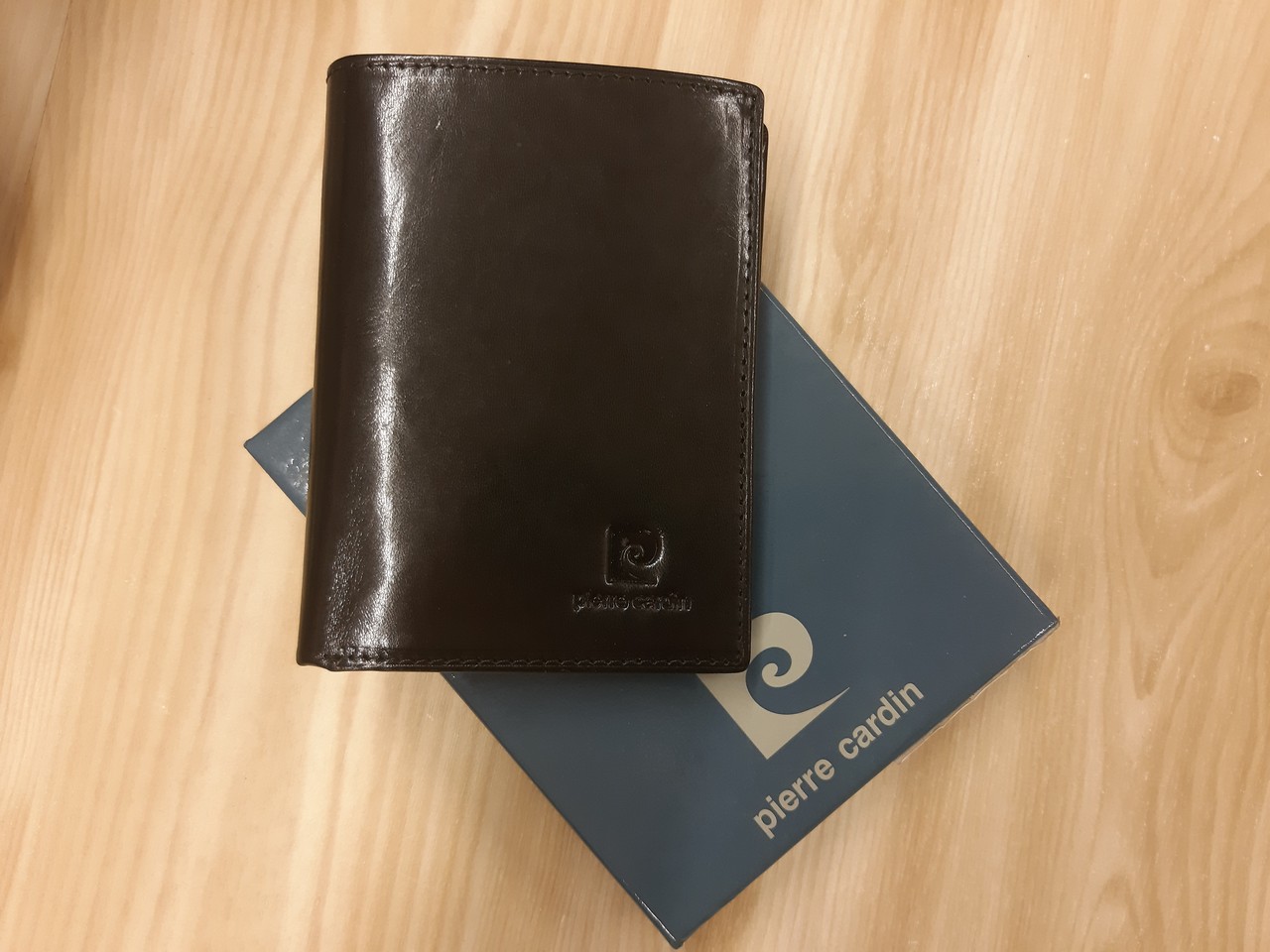 portafogli libro pierre cardin