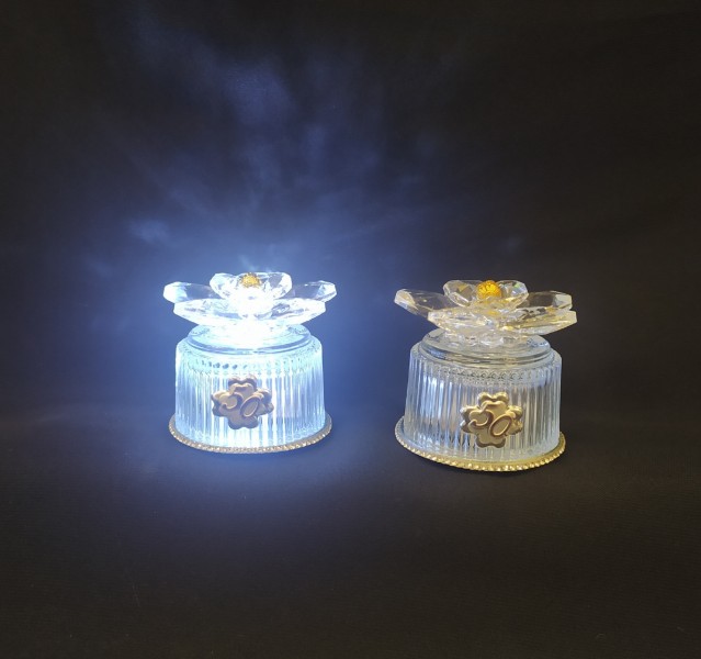 Bomboniera fiore cristallo su base led anniversario Bomboniera fiore cristallo su base led anniversario