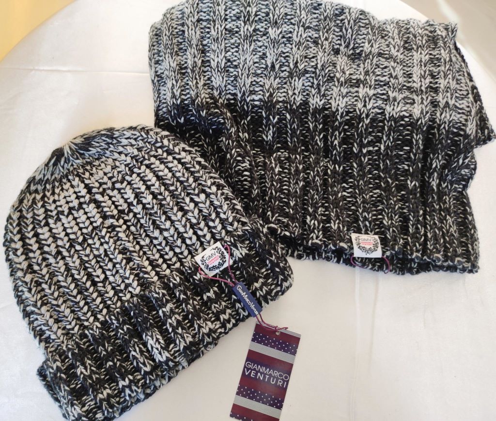 Scaldacollo e cappello venturi Scaldacollo e cappello venturi