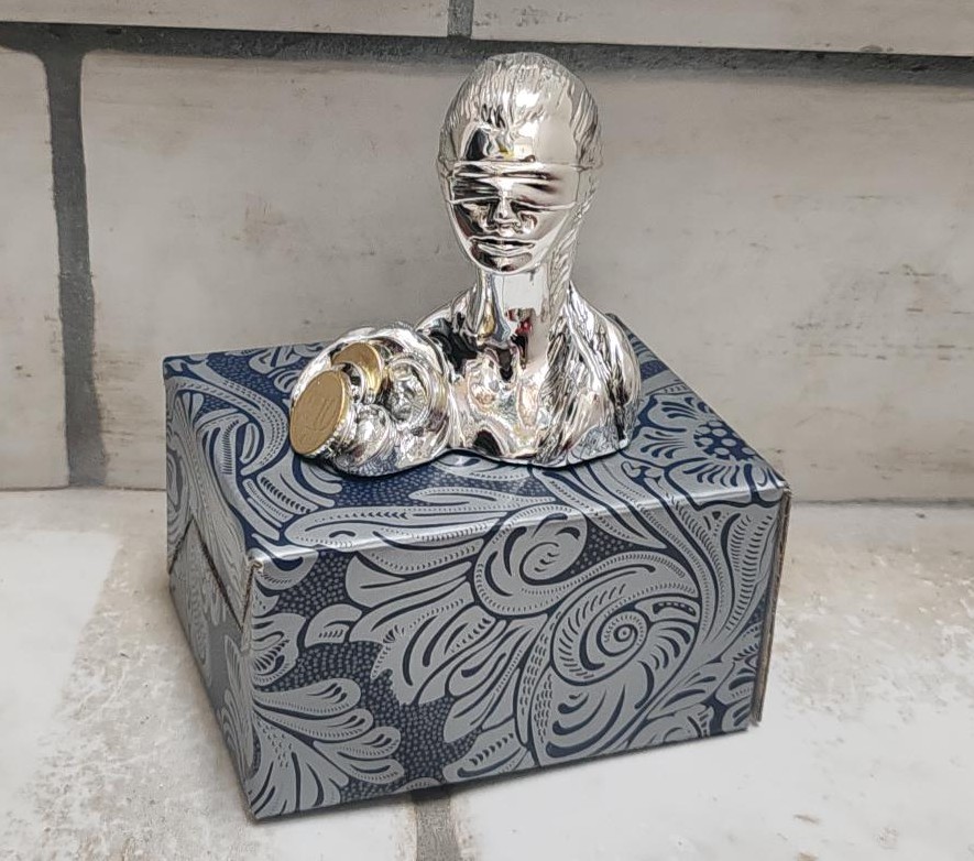 Bomboniera busto dea bendata argento