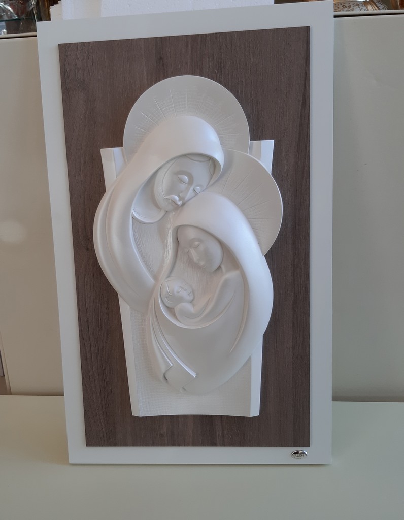 Sacra famiglia piccola grande in legno e resina valenti