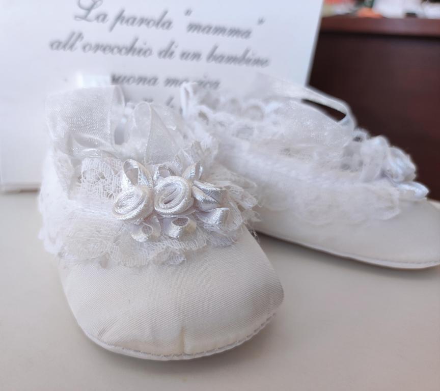 Scarpe bimba con roselline