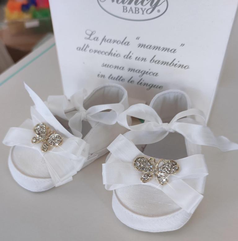 Scarpe bimba con farfalla