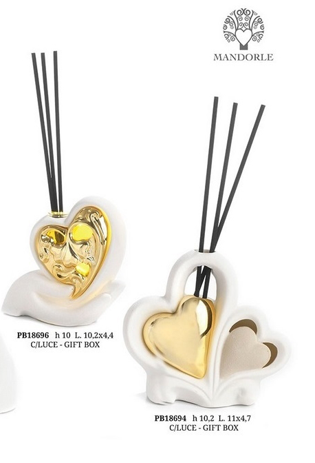 Bomboniera profumatore mano con cuore oro led Bomboniera profumatore mano con cuore oro led