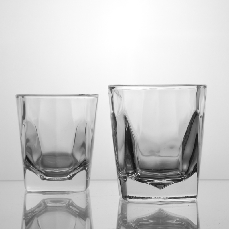 Bicchieri acqua o vino in vetro roc