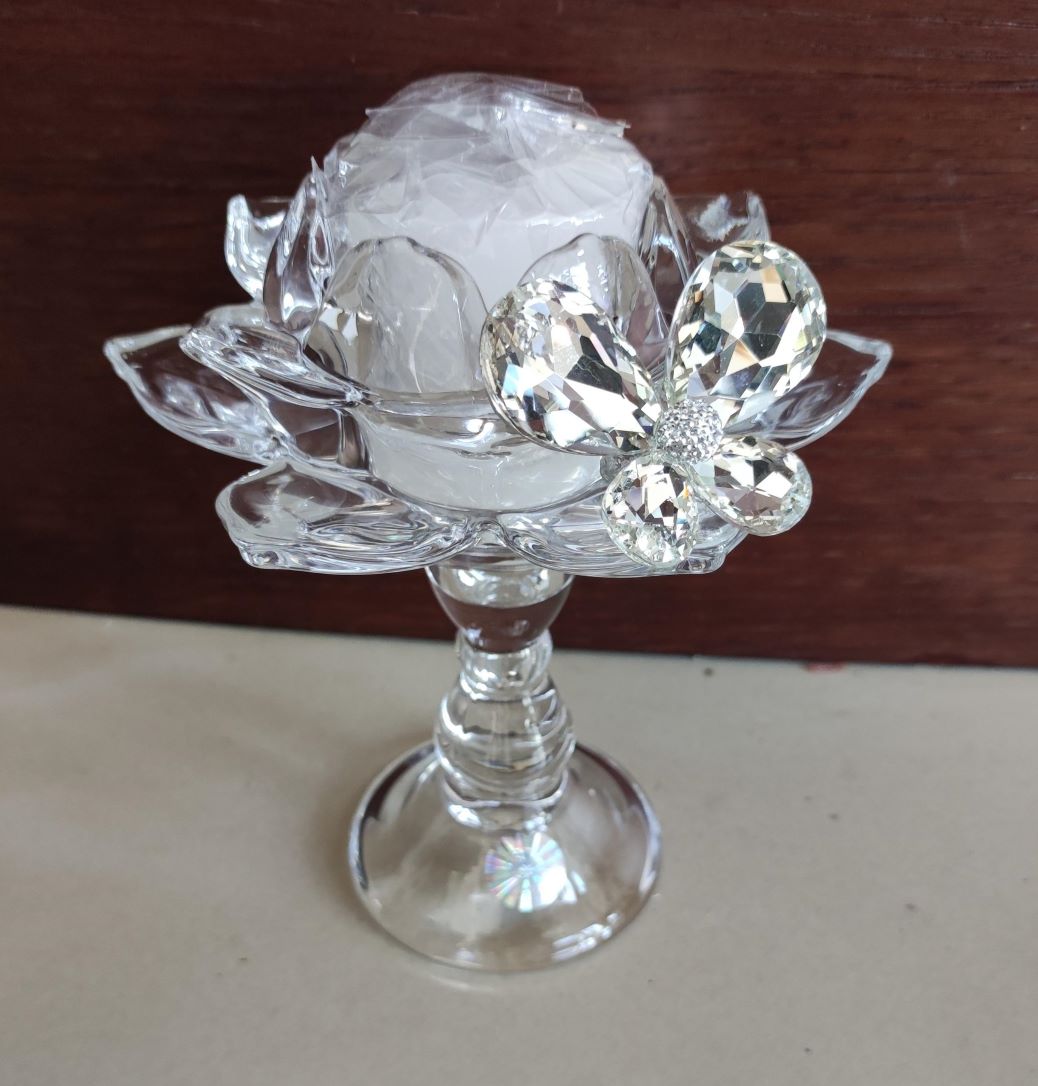 Bomboniera candeliere fiore di loto con farfalla cristallo